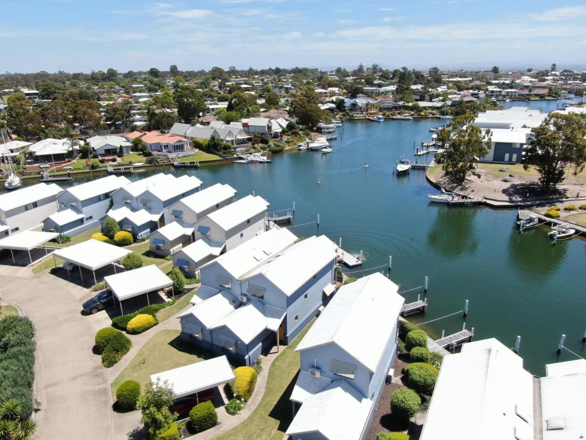 Apartment Captains Cove - Waterfront